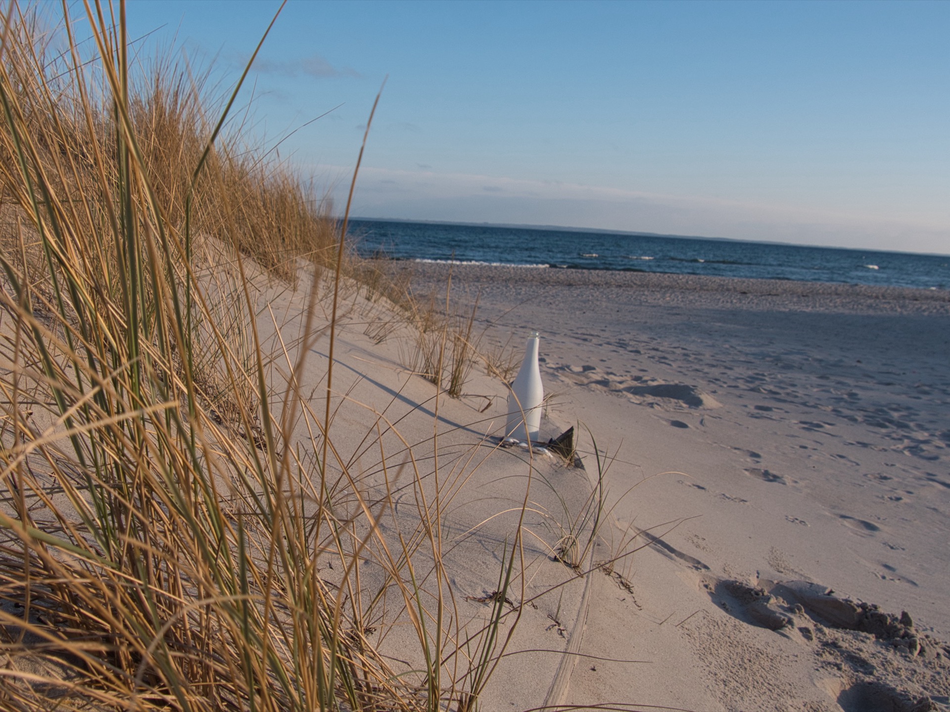 Romantischer Sonnenuntergang am Ostseestrand